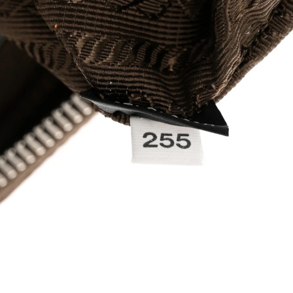 Prada Tessuto Nylon Saffiano Re-Edition 2005 Shoulder Bag: Color--Cacao - Picture 5 of 9